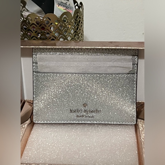Kate Spade Silver Card/ID Holder NIB - Picture 3 of 6
